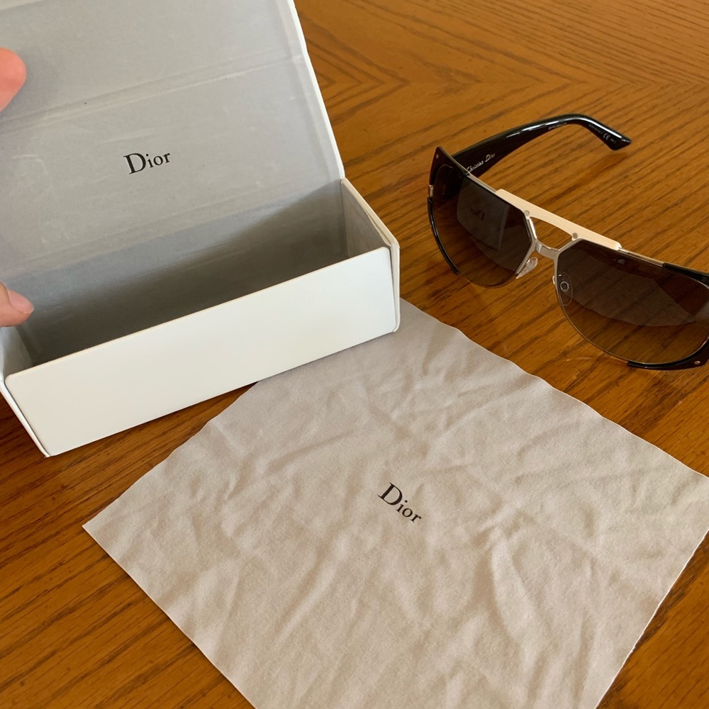 DIOR SUNGLASSES - Picture 8 of 8